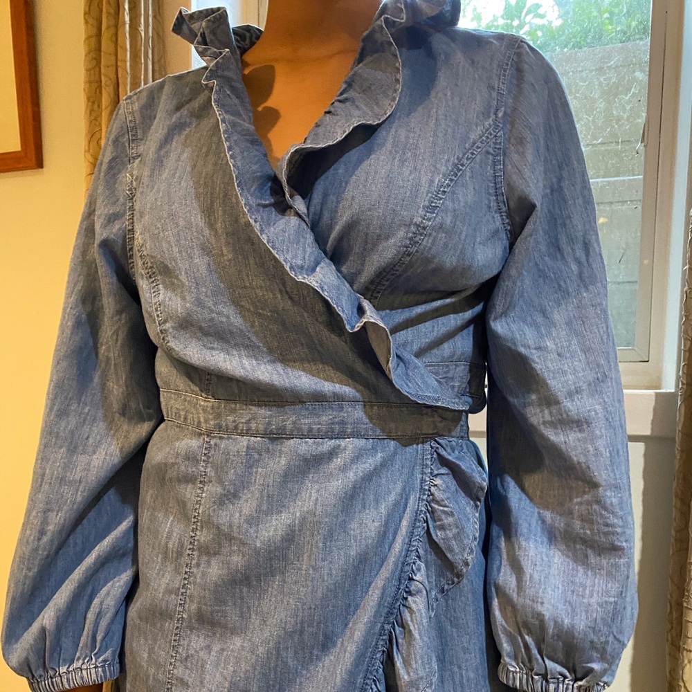 Madewell knee length jean dress with ruffles